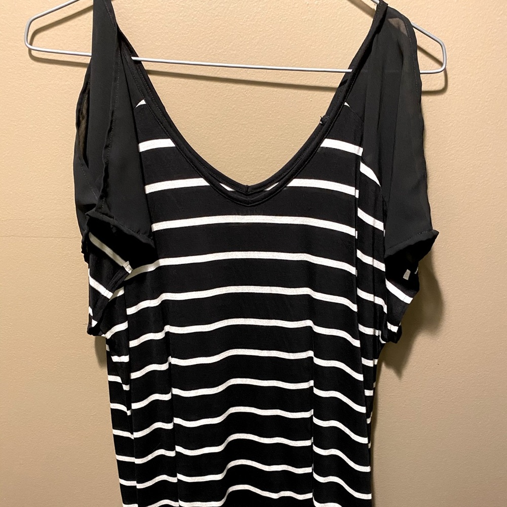 Women’s Apt. 09 Short Sleeve Top